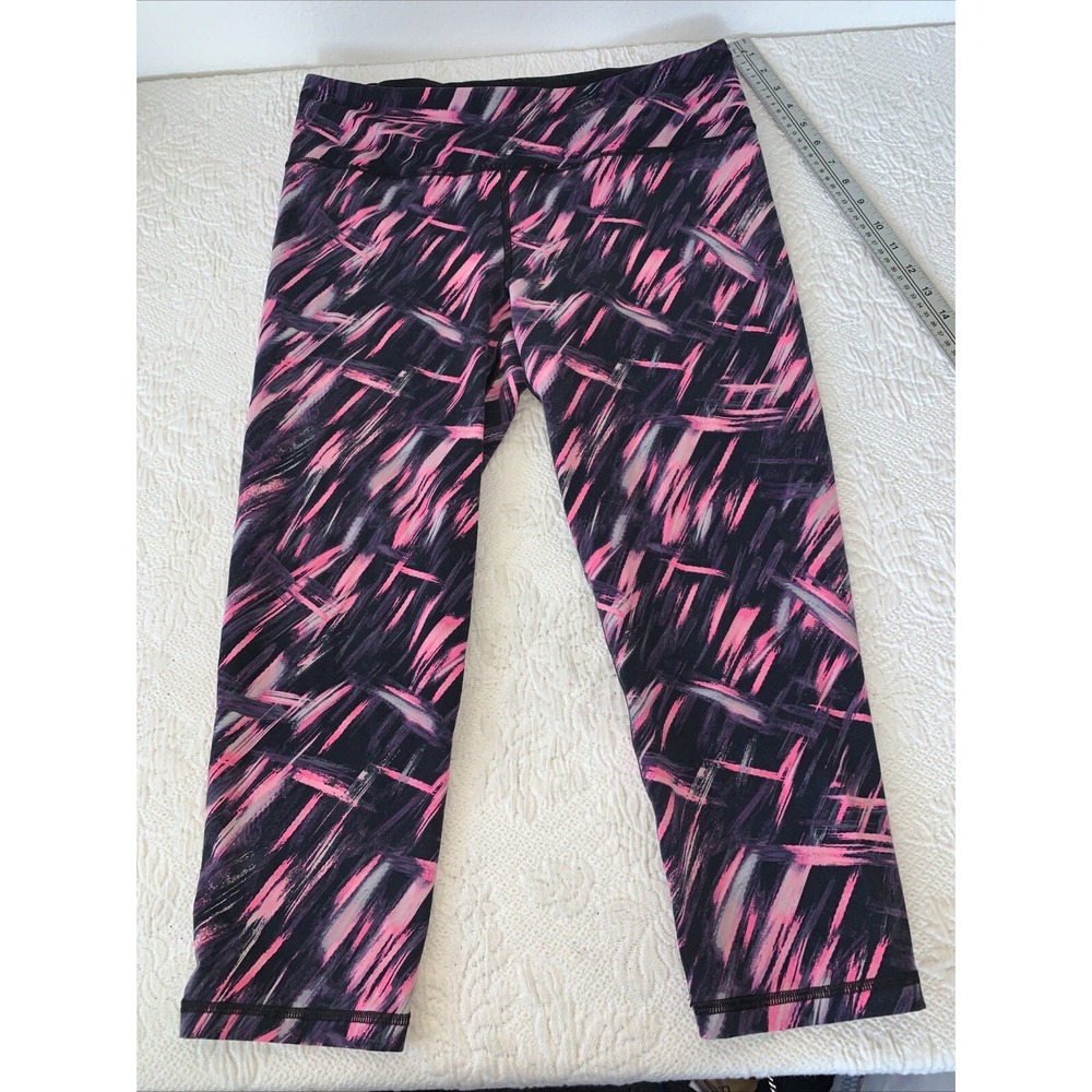 Victorias Secret VSX Sport Womens Size‎ Large Knockout Capri Multi Color